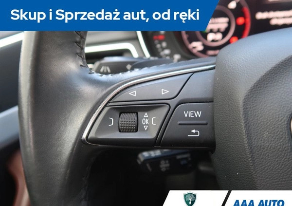 Audi A4 cena 85000 przebieg: 117072, rok produkcji 2017 z Syców małe 379